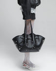 Emma 2.0 Studs Large - Black