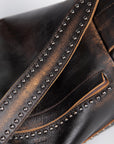 Elliot Studs Large - Distressed Brown